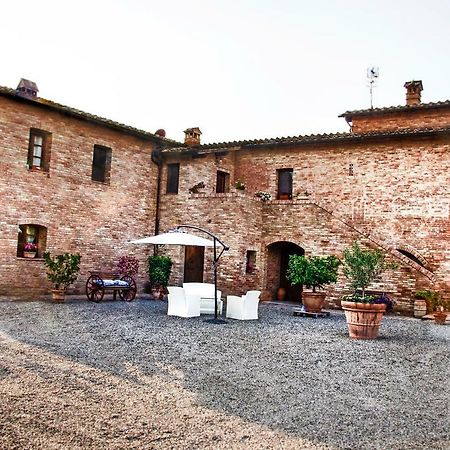 Agriturismo San Pierino Монтероні-д'Арбія Екстер'єр фото
