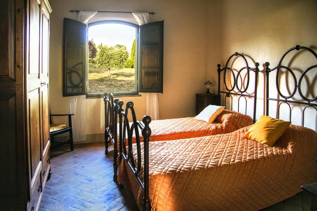 Agriturismo San Pierino Монтероні-д'Арбія Екстер'єр фото