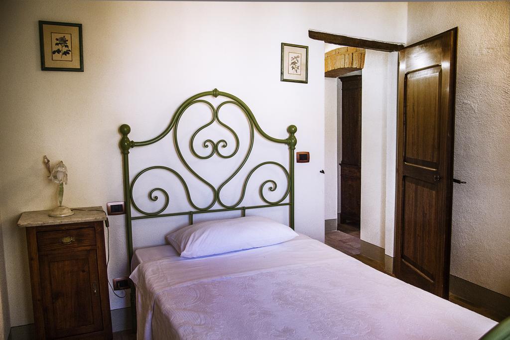Agriturismo San Pierino Монтероні-д'Арбія Екстер'єр фото
