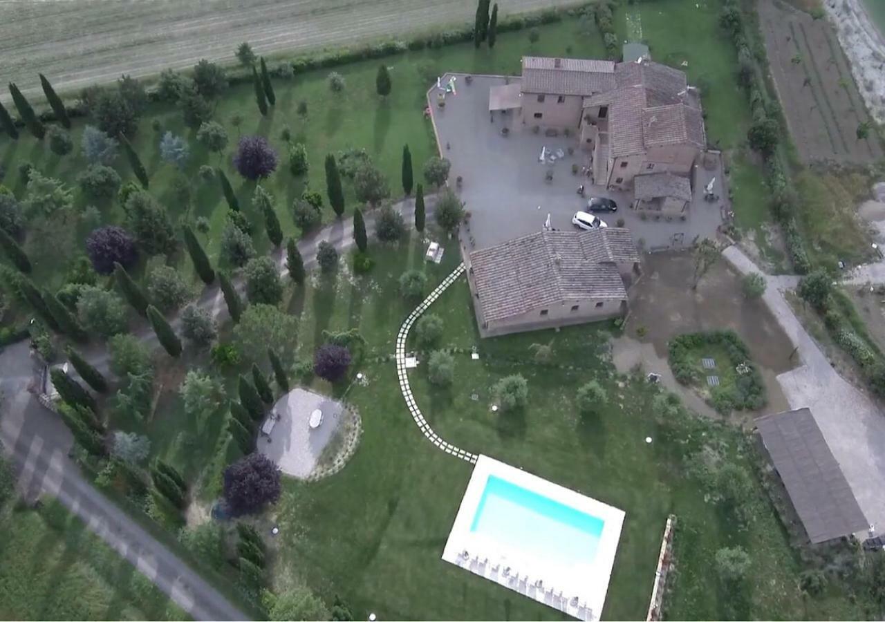 Agriturismo San Pierino Монтероні-д'Арбія Екстер'єр фото