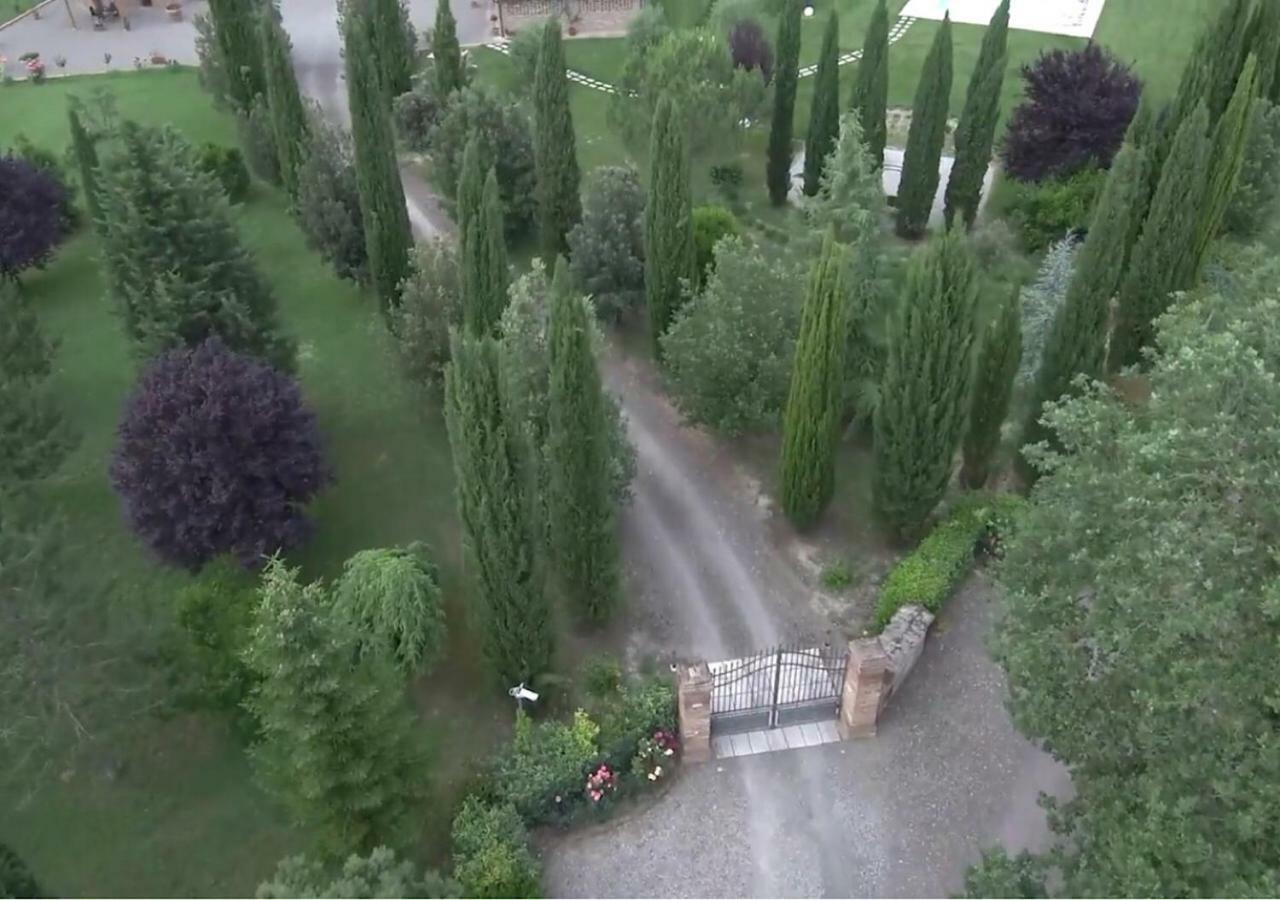 Agriturismo San Pierino Монтероні-д'Арбія Екстер'єр фото